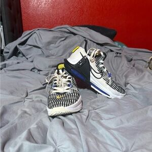 Nike Black and White Athletic Shoes